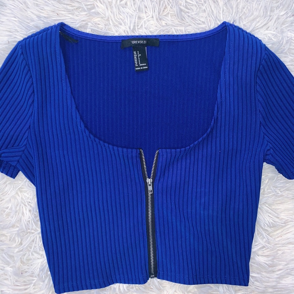 ribbed blue crop top